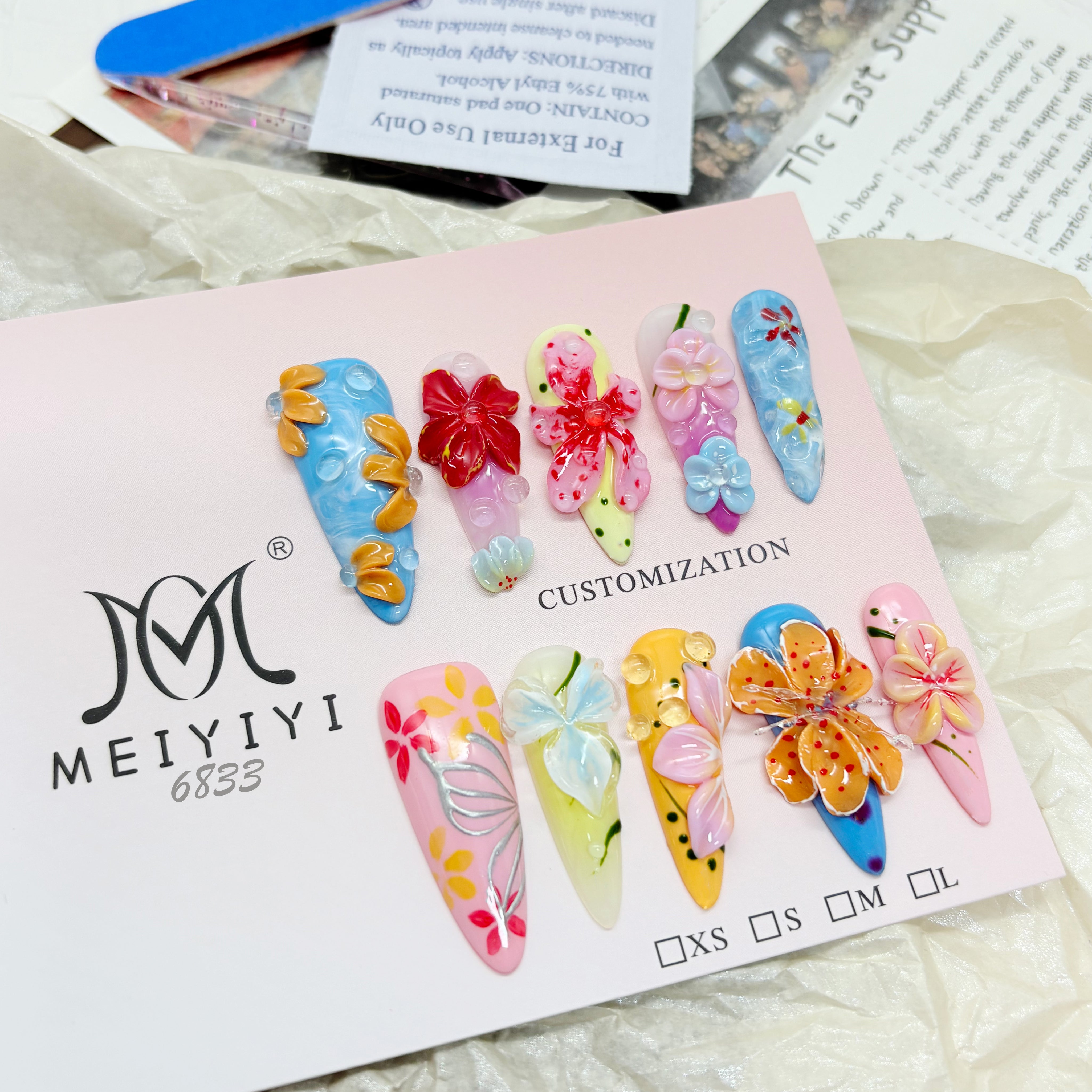 zb92..A wide variety of wearable nails in different styles.