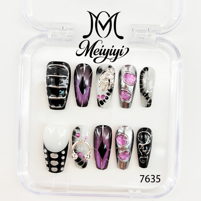 zb121..A wide variety of nails