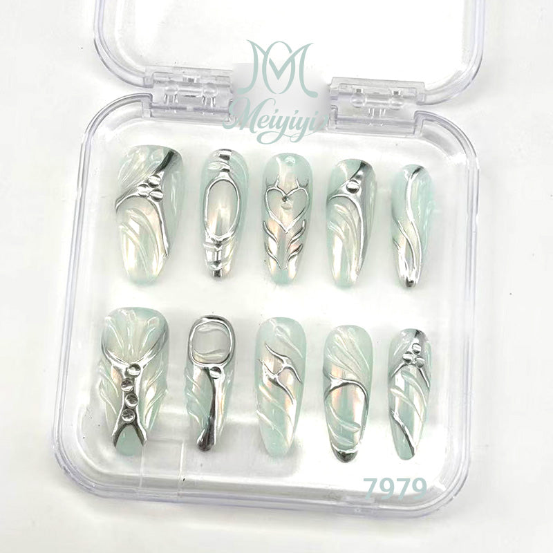 zb134..A variety of nails