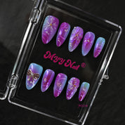 zb98..Nails of various styles.