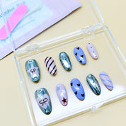 zb72..A display board featuring 24 beautiful and distinct styles of nail art.