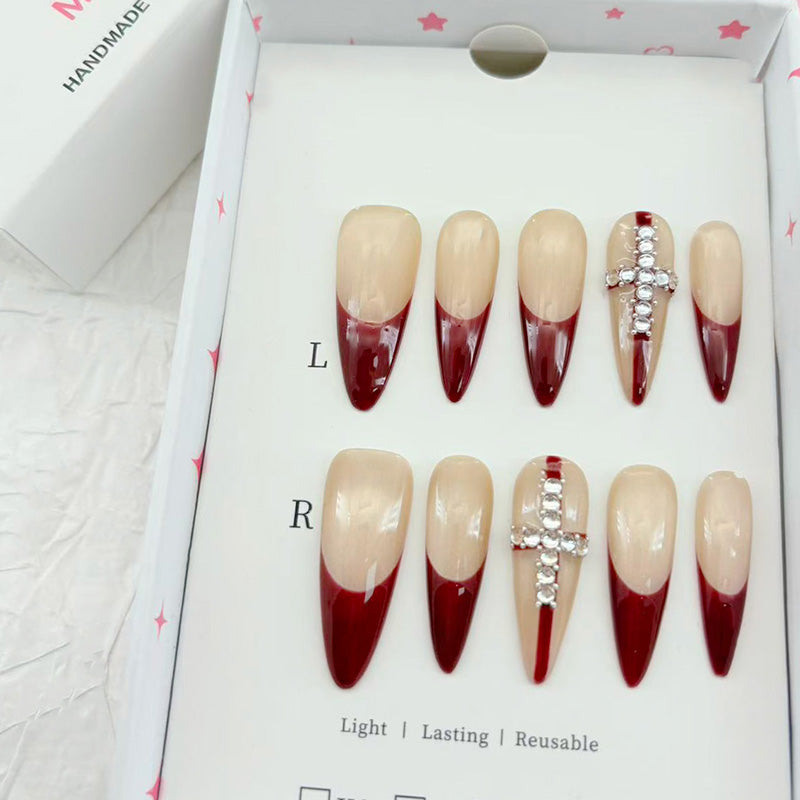zb31..A wide variety of wearable nails