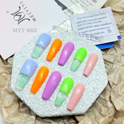 zb92..A wide variety of wearable nails in different styles.