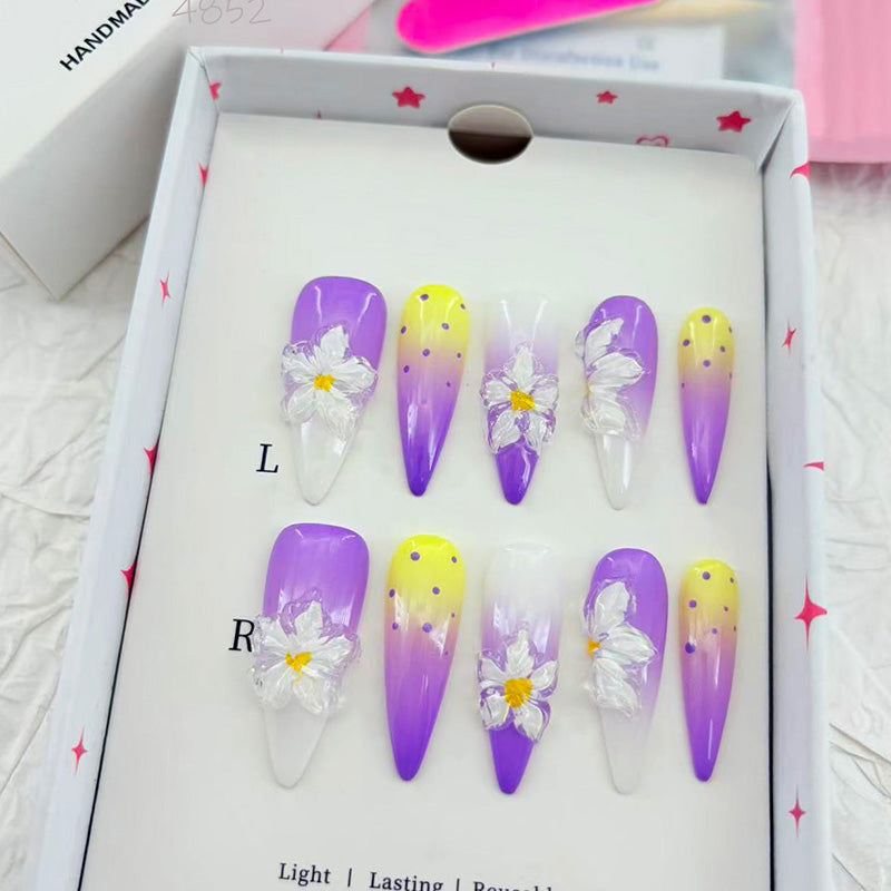 zb31..A wide variety of wearable nails