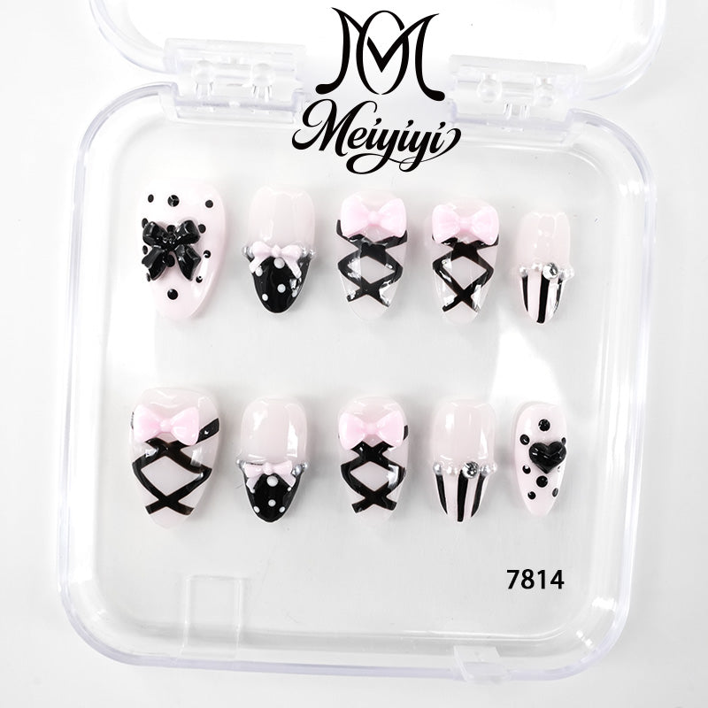 zb128..A wide variety of wearable nails