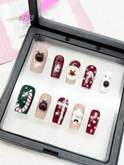zb89..Christmas nails