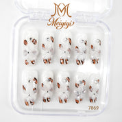 zb128..A wide variety of wearable nails