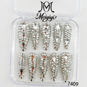 zb112..A wide variety of nails