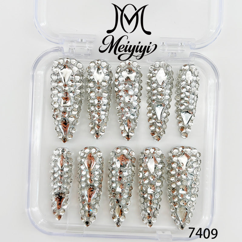 zb112..A wide variety of nails