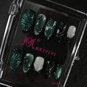 zb98..Nails of various styles.