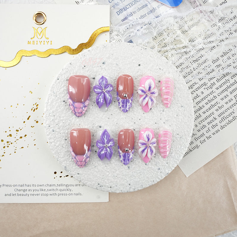 zb94..A wide variety of nails