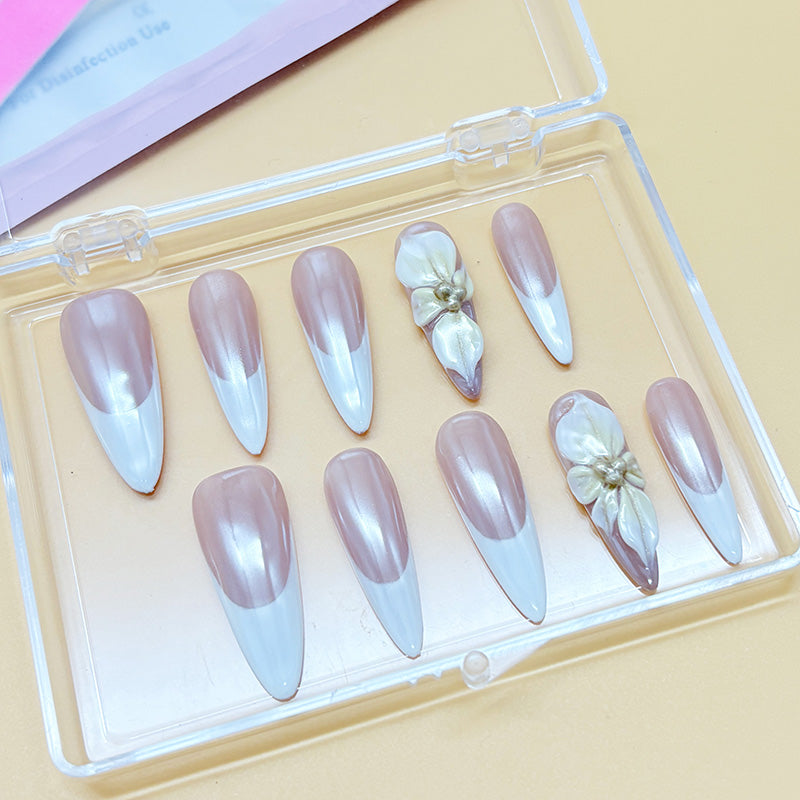 zb72..A display board featuring 24 beautiful and distinct styles of nail art.
