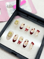 zb89..Christmas nails