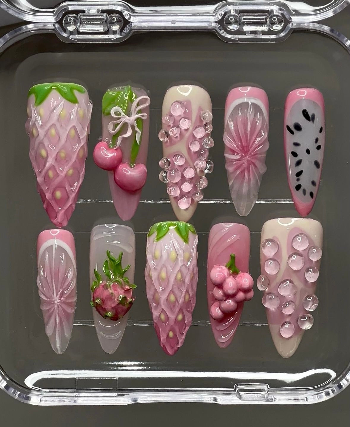 Customized Nails-ava