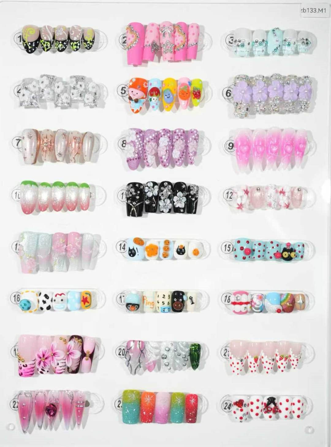 zb133..A variety of nails