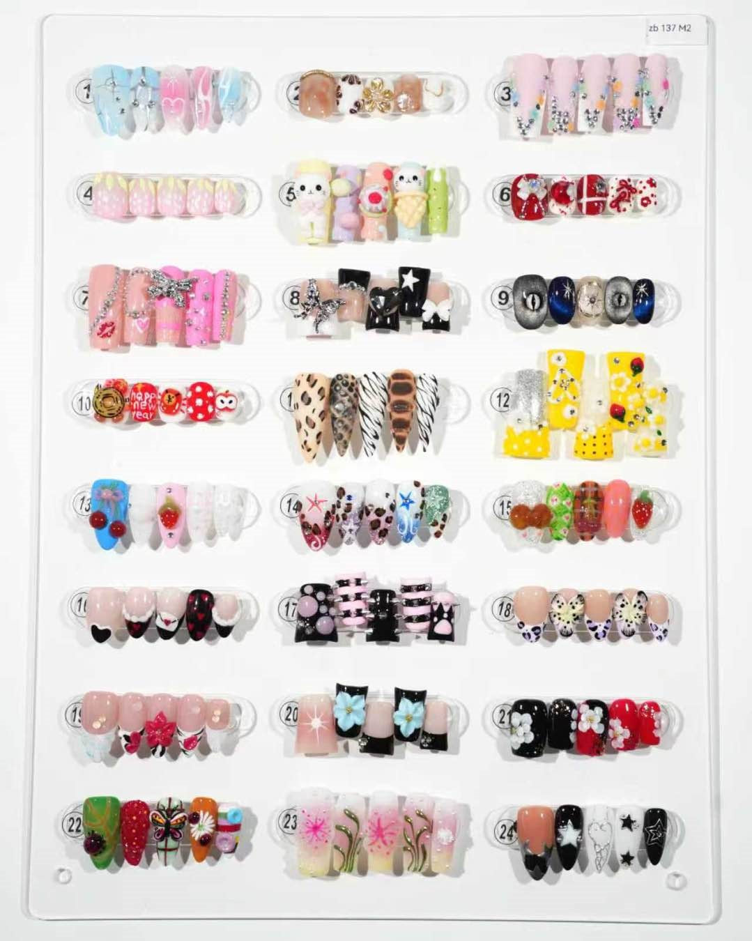 zb137..A variety of nails