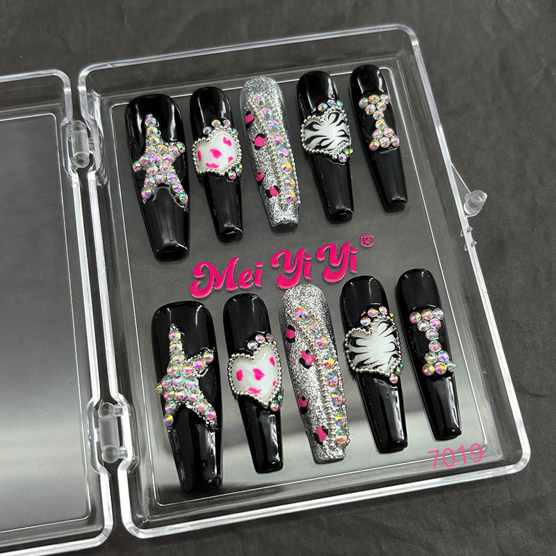 zb96..Colorful protective nails