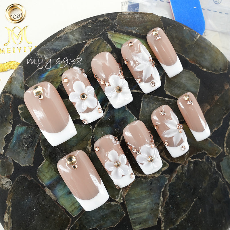 zb94..A wide variety of nails