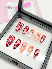 zb89..Christmas nails