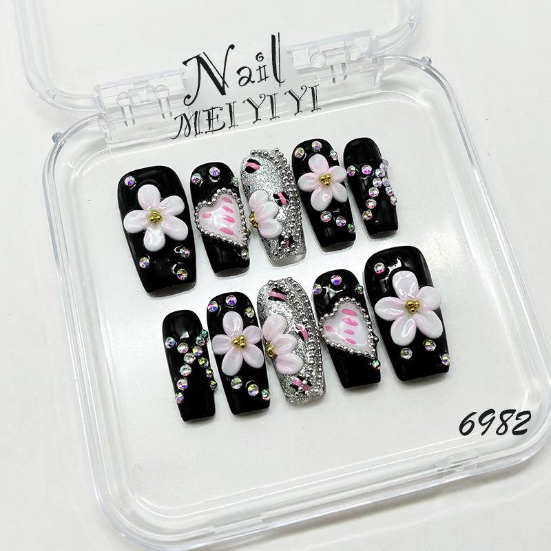zb95..Different styles of nails