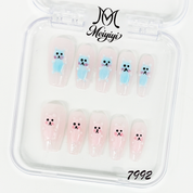 zb132..A variety of nails