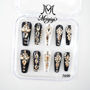 zb122..A wide variety of nails