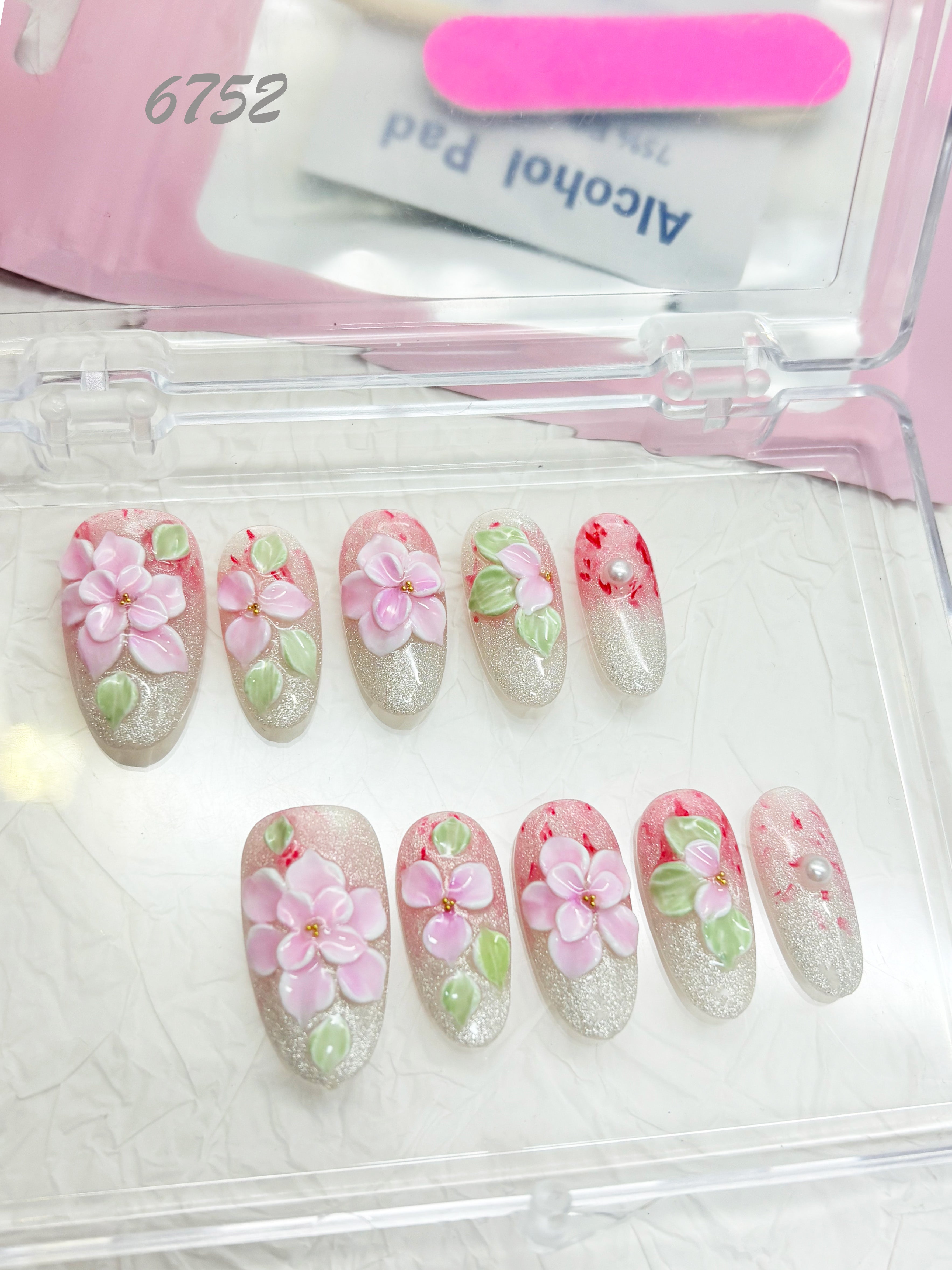 zb85..Exquisite nails