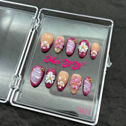 zb96..Colorful protective nails