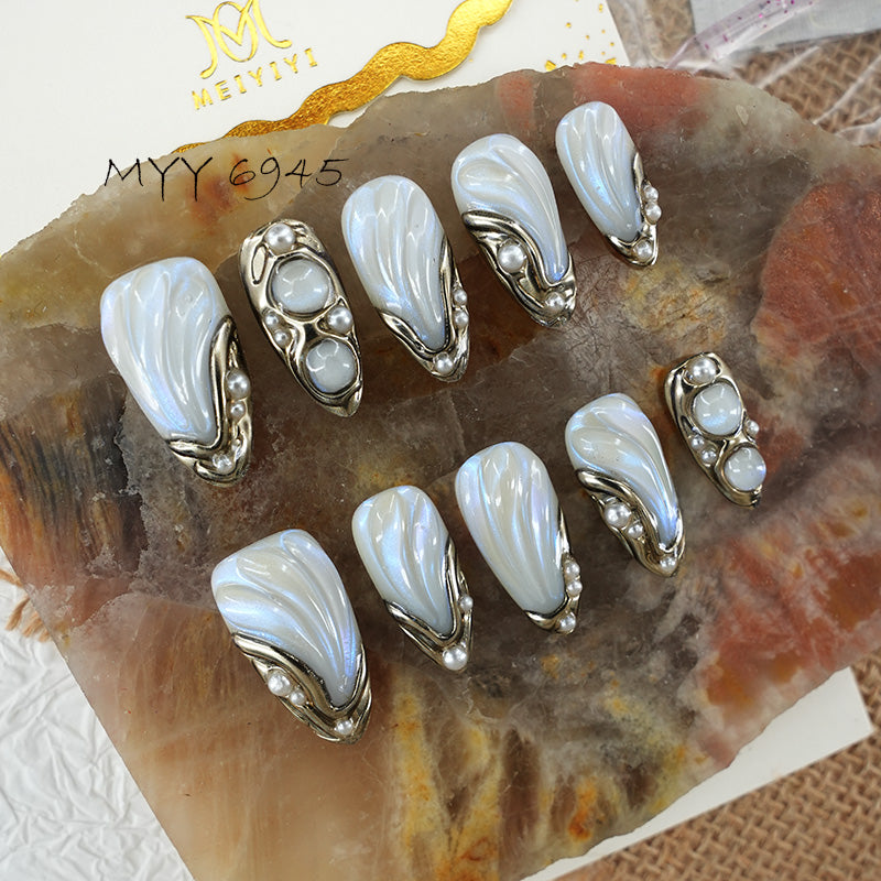 zb94..A wide variety of nails