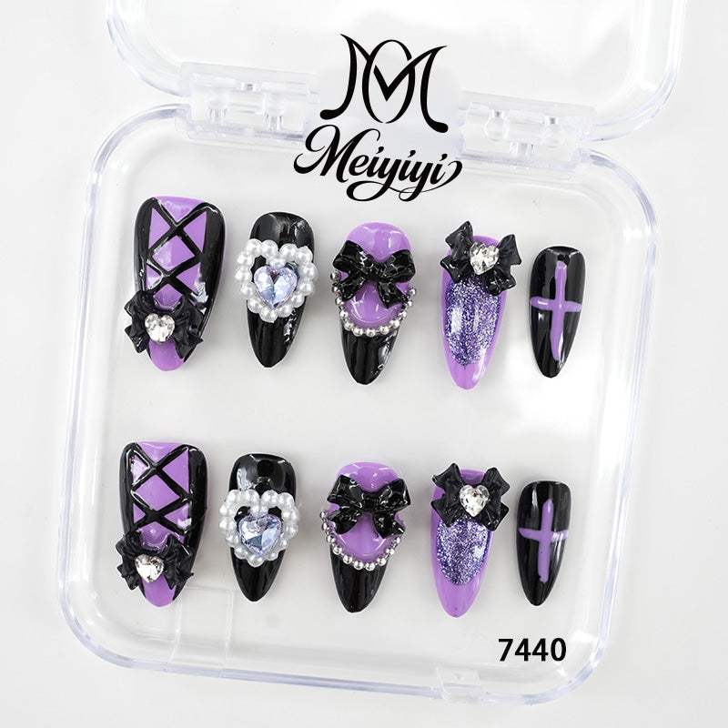 zb113..A wide variety of nails