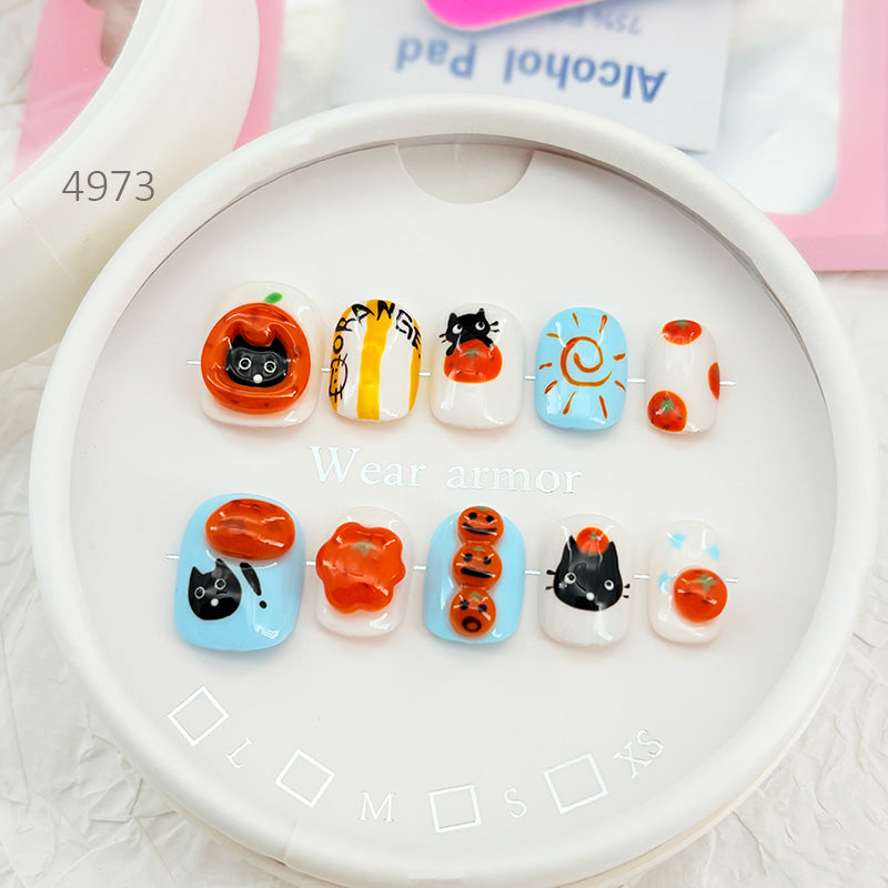 zb34..A collection of almond-shaped and square-shaped wearable nails