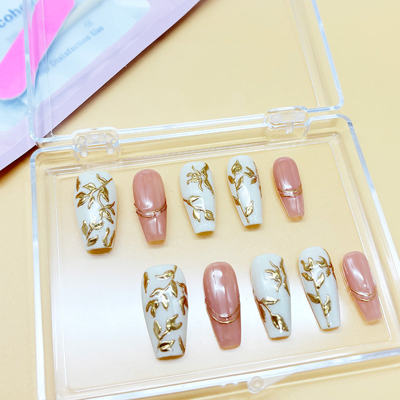zb59..There are display boards featuring 24 different styles and designs of fashionable and trendy nail wear.