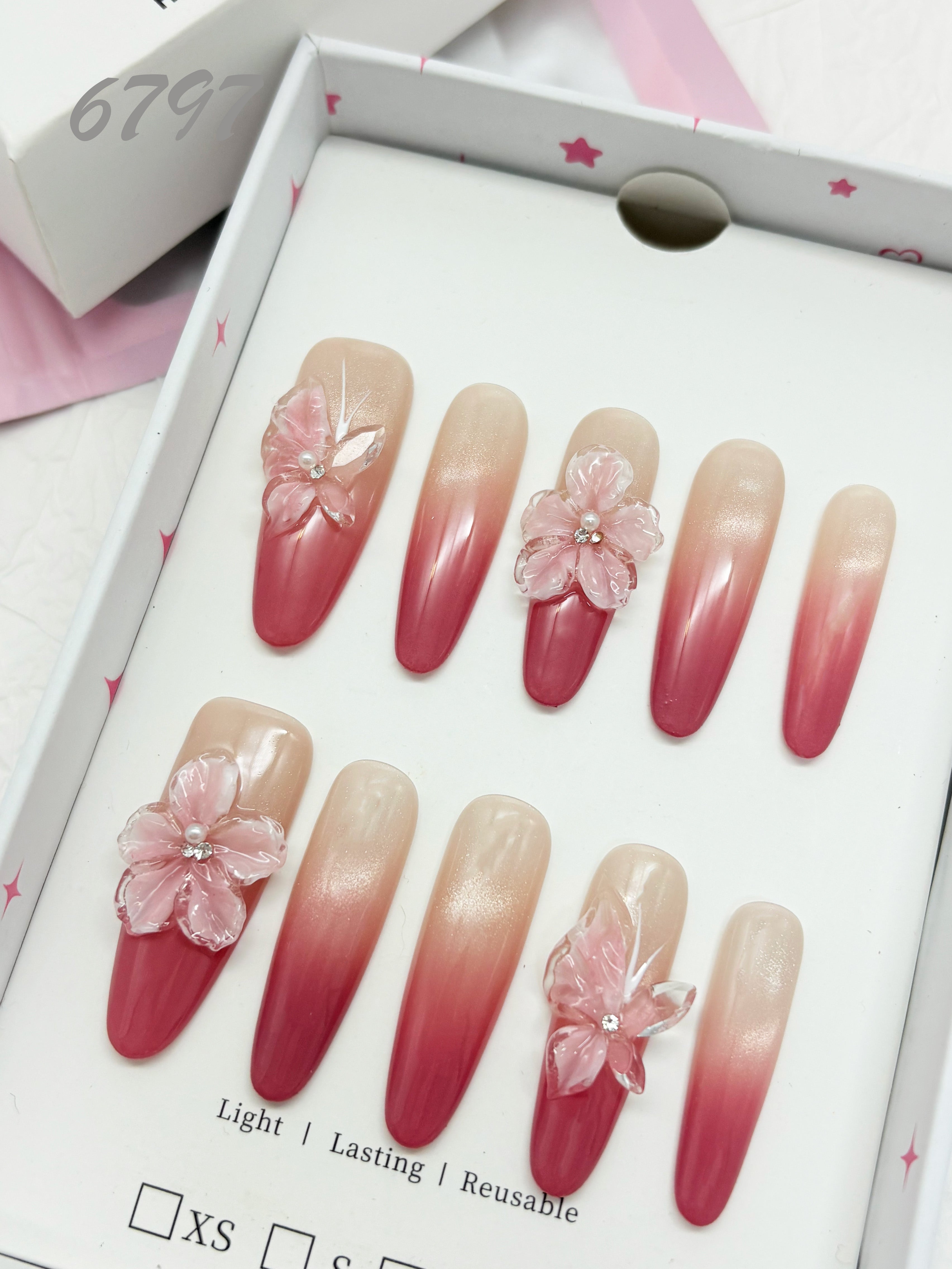 zb85..Exquisite nails
