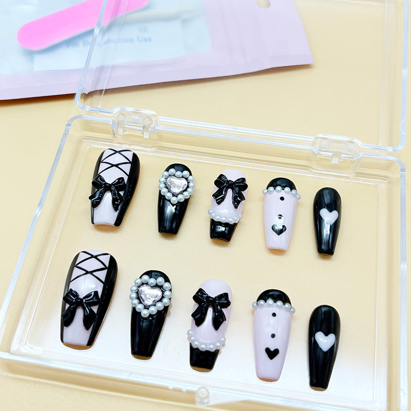 zb59..There are display boards featuring 24 different styles and designs of fashionable and trendy nail wear.