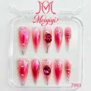 zb133..A variety of nails