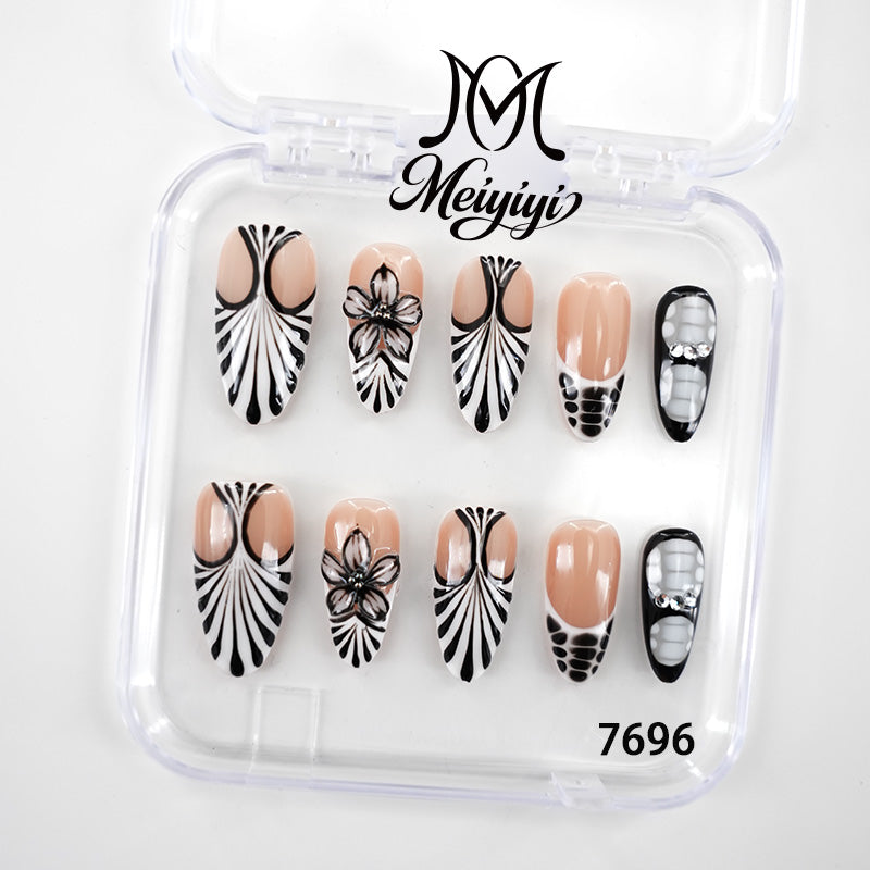 zb122..A wide variety of nails