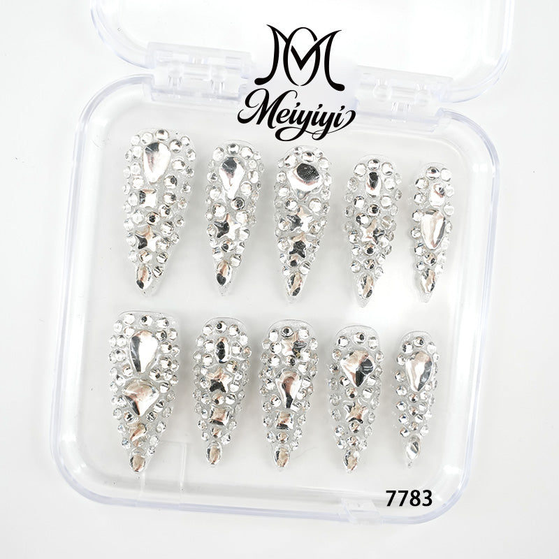 zb128..A wide variety of wearable nails