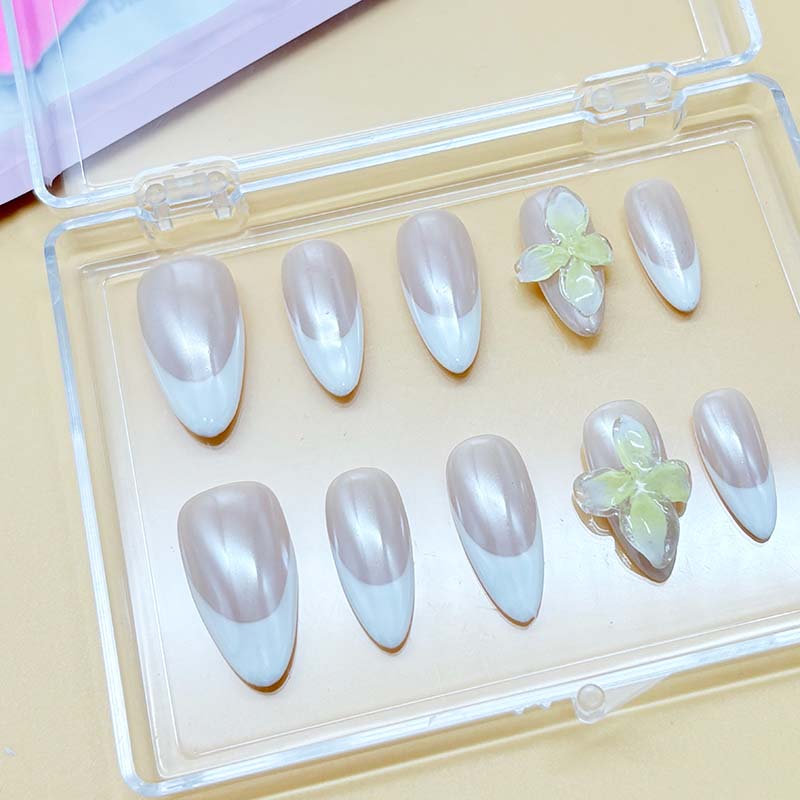 zb72..A display board featuring 24 beautiful and distinct styles of nail art.