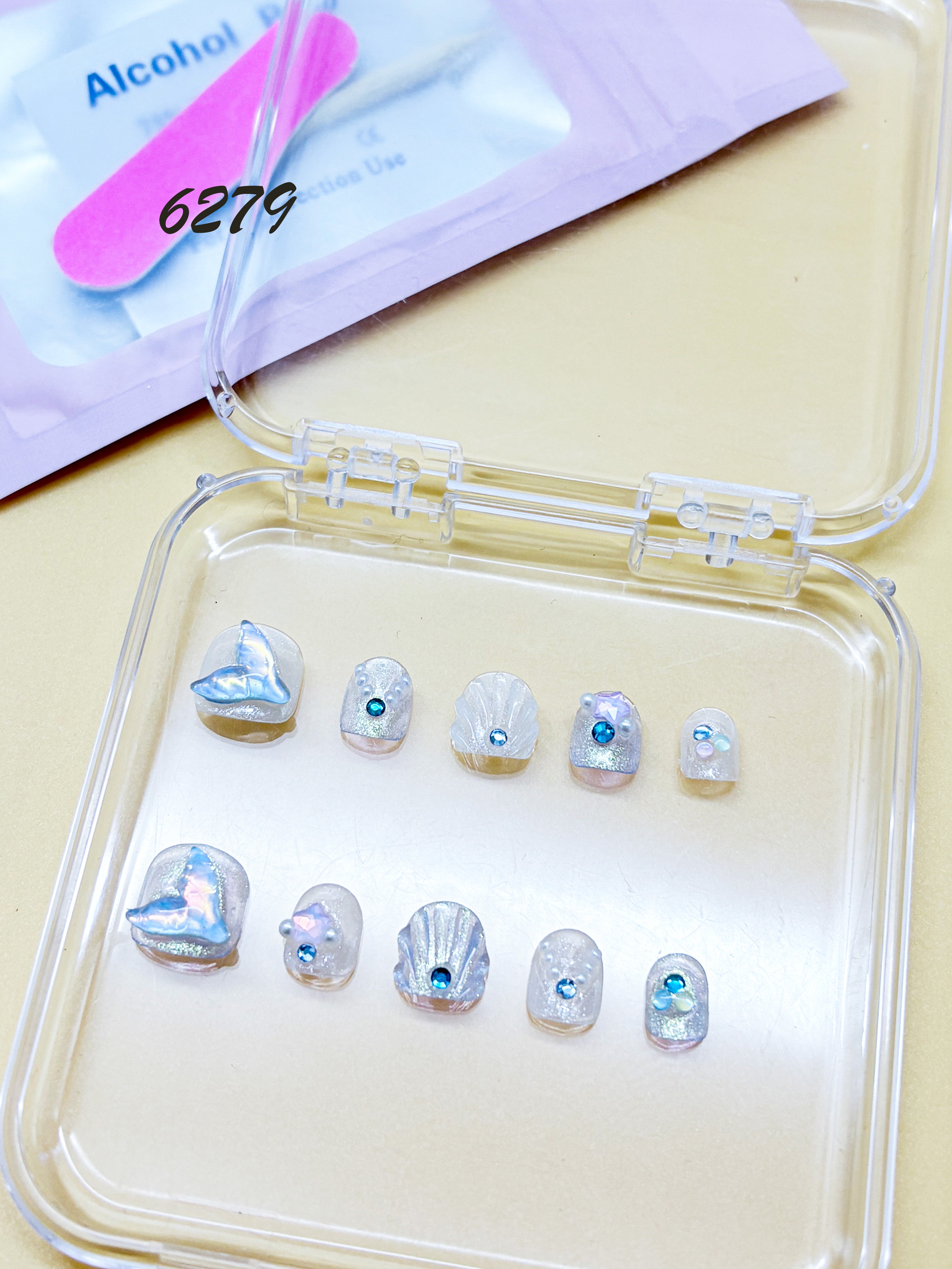 zb87..Kid nails
