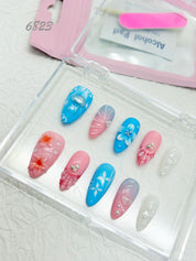 zb92..A wide variety of wearable nails in different styles.