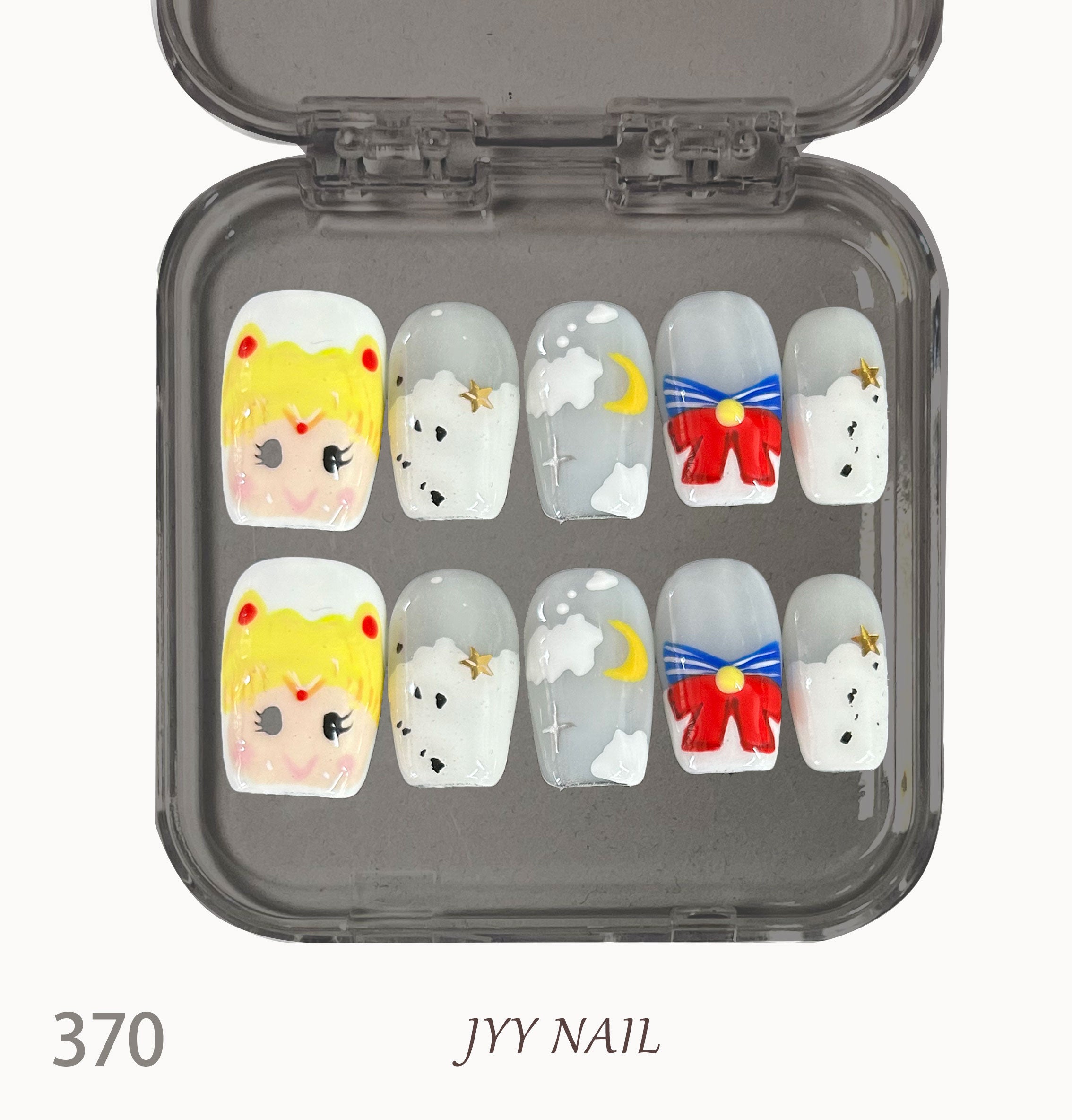 A370 Sailor Moon：Pure hand painted Sailor Moon nail high luxury heavy work