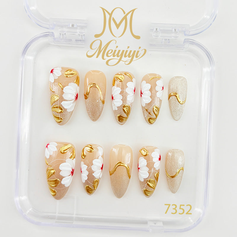 zb112..A wide variety of nails