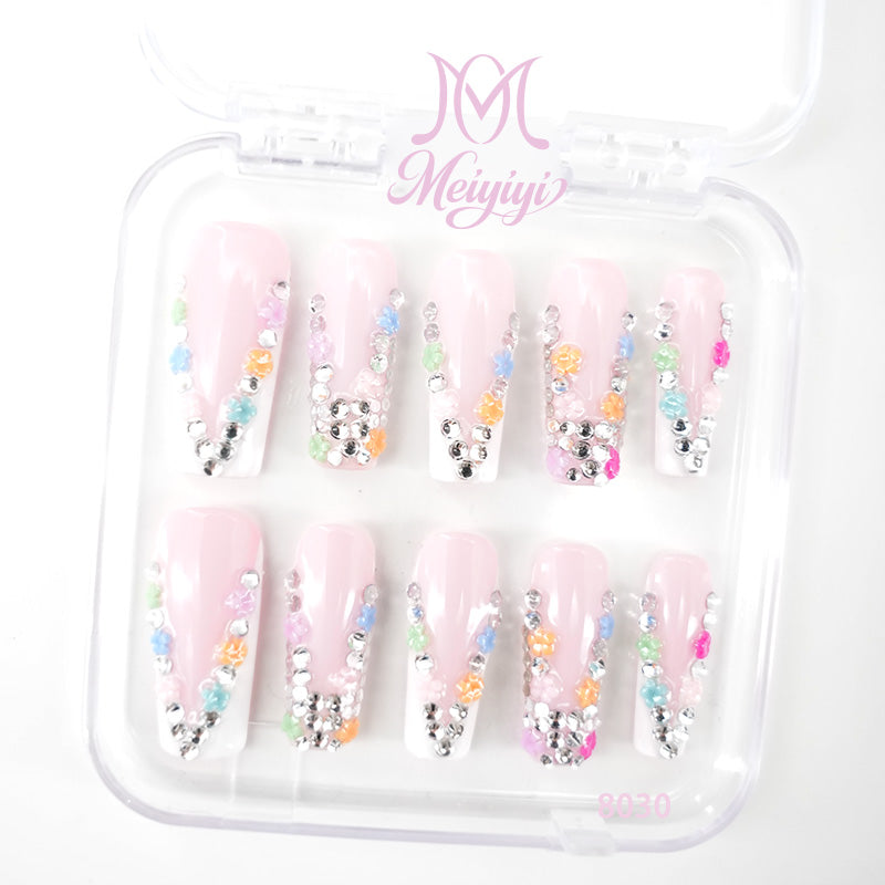 zb137..A variety of nails