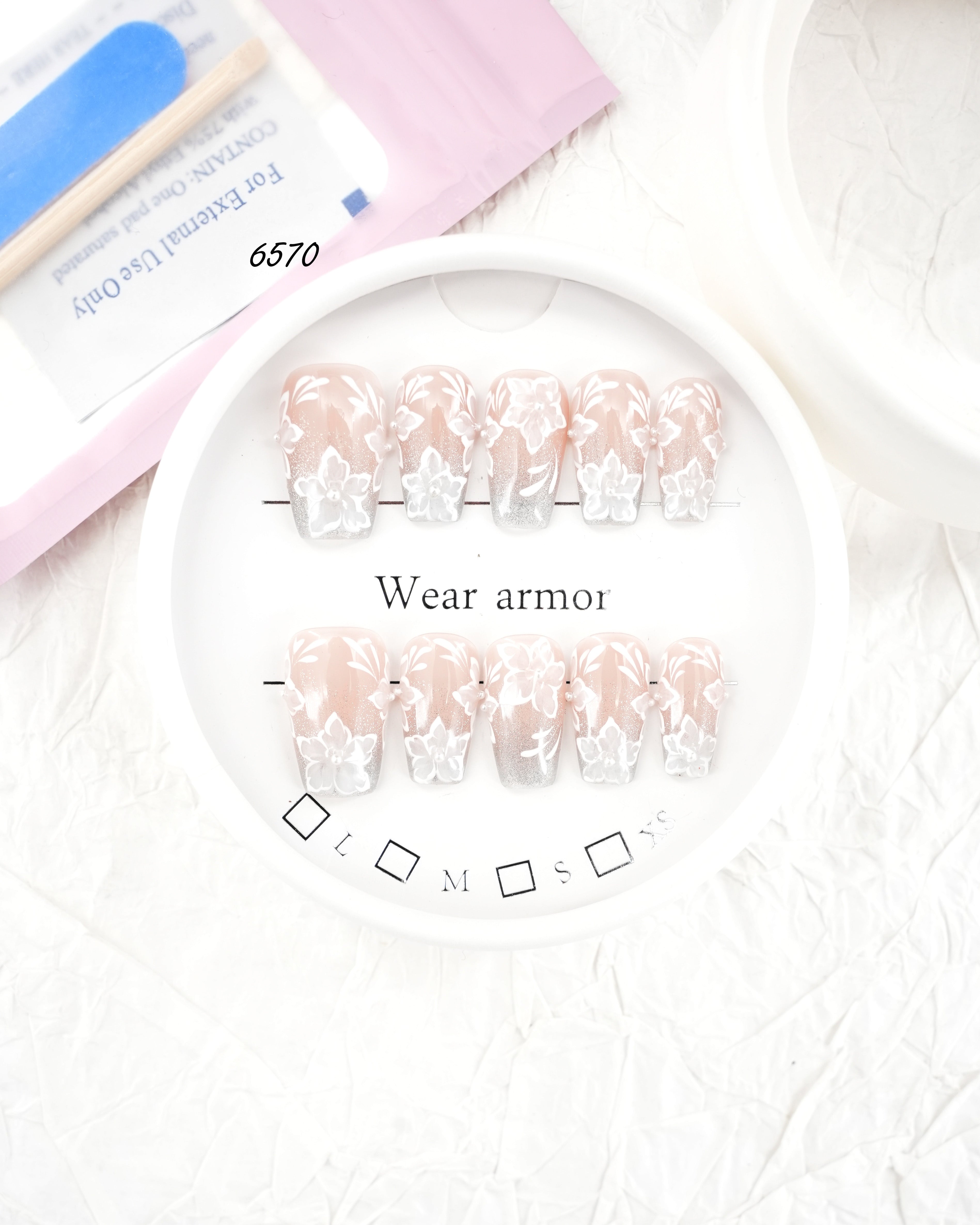 zb81..Exhibition board of the exquisite wearable armor