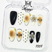 zb111..A wide variety of nails