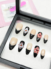 zb92..A wide variety of wearable nails in different styles.