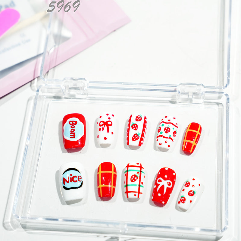 zb65..A display board featuring 24 different styles of fashionable and trendy nail art.