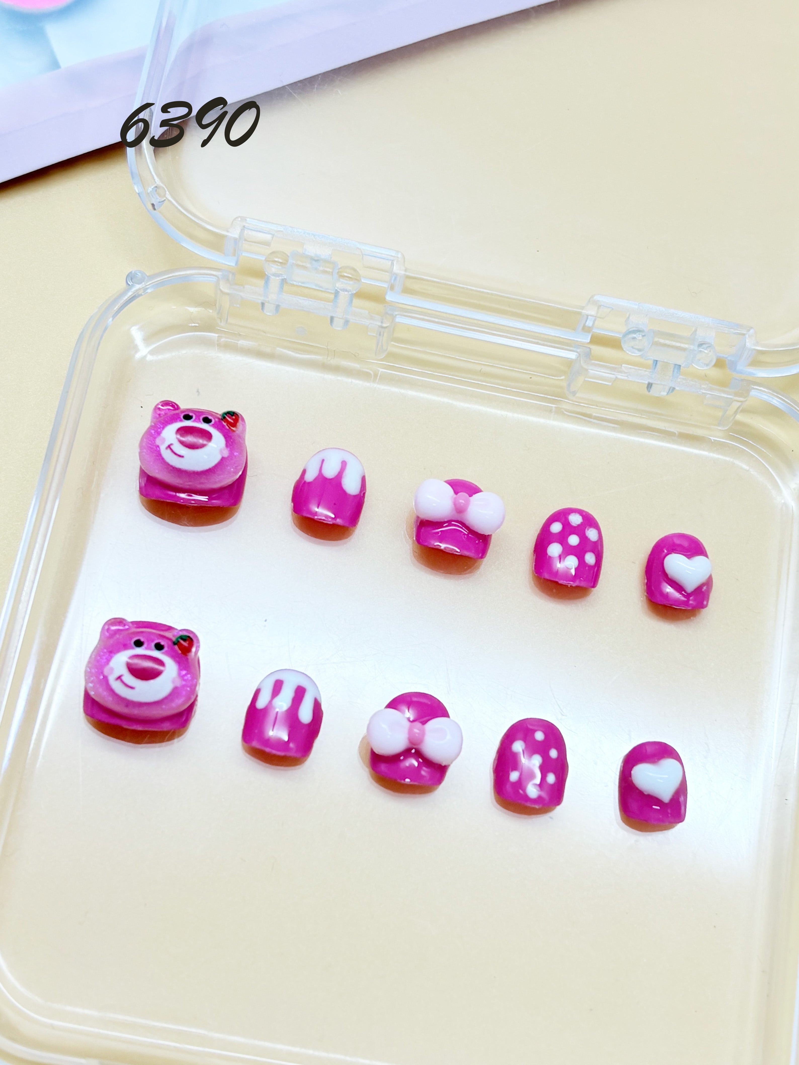zb87..Kid nails