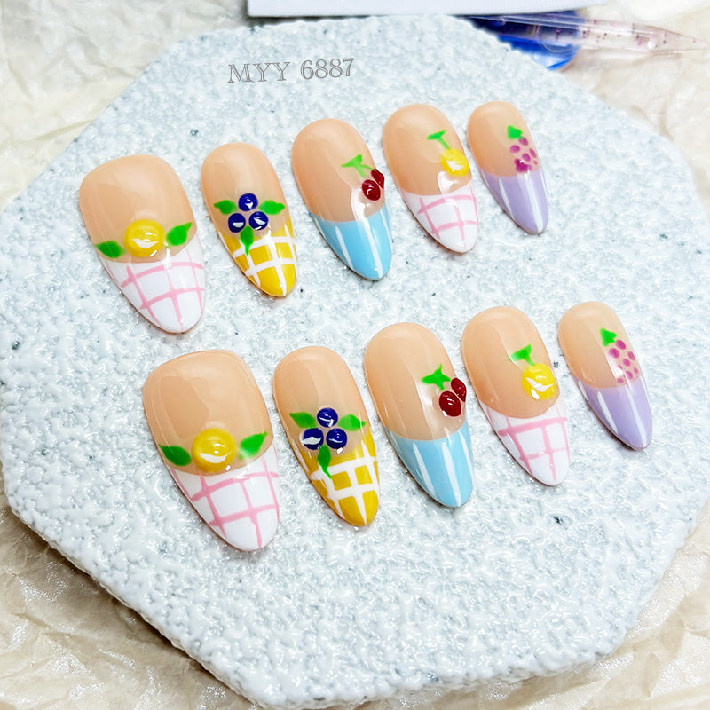 zb92..A wide variety of wearable nails in different styles.