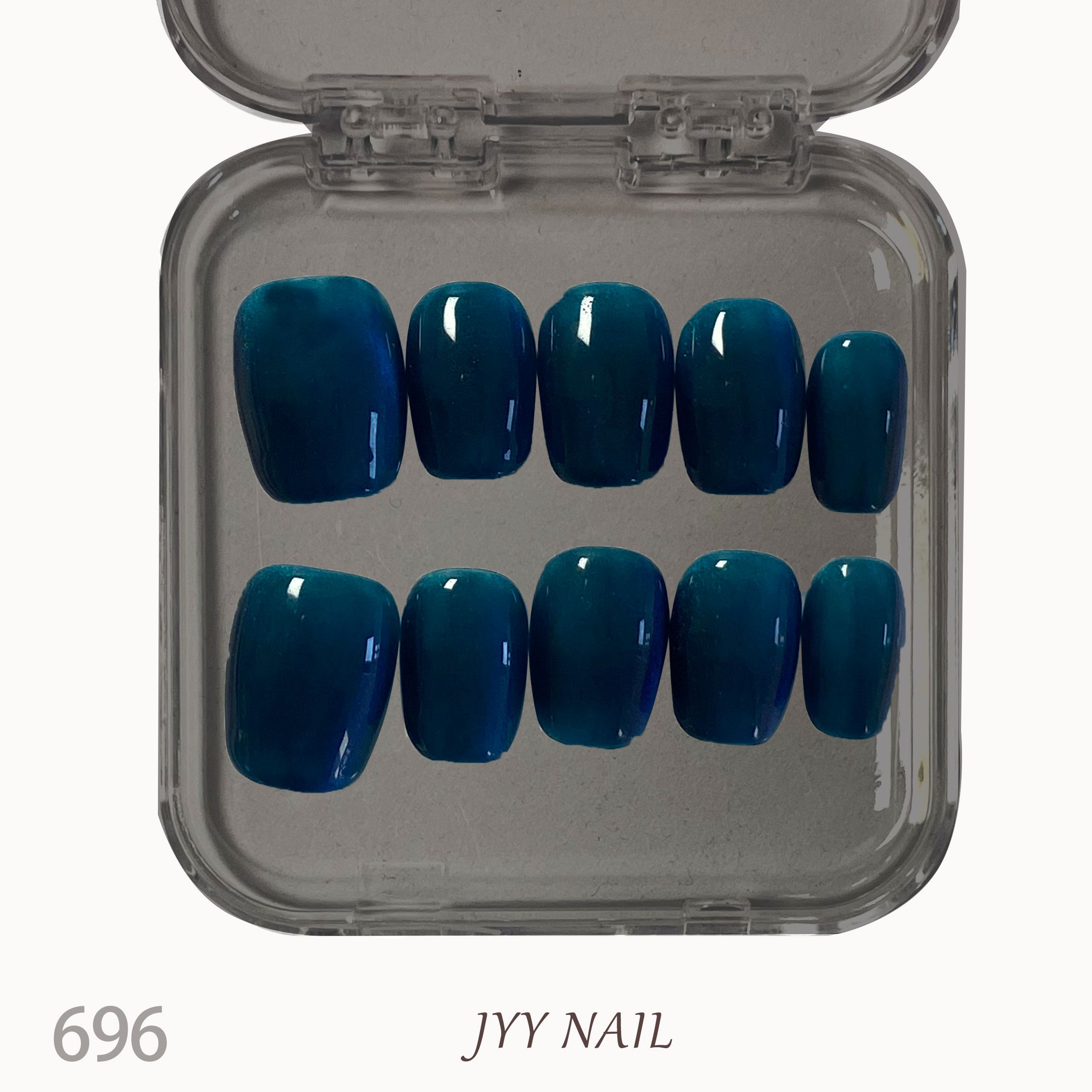 696.jpg